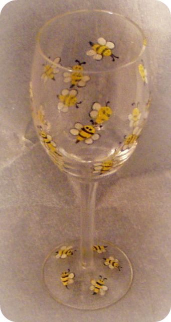 Buzzy 'Lil Bees- Wine Glass
